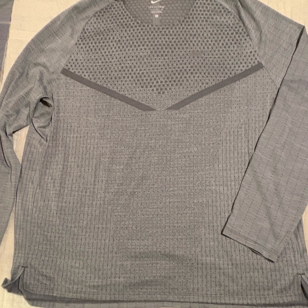Nike Men’s Dri-Fit Gray Performance Athletic Top